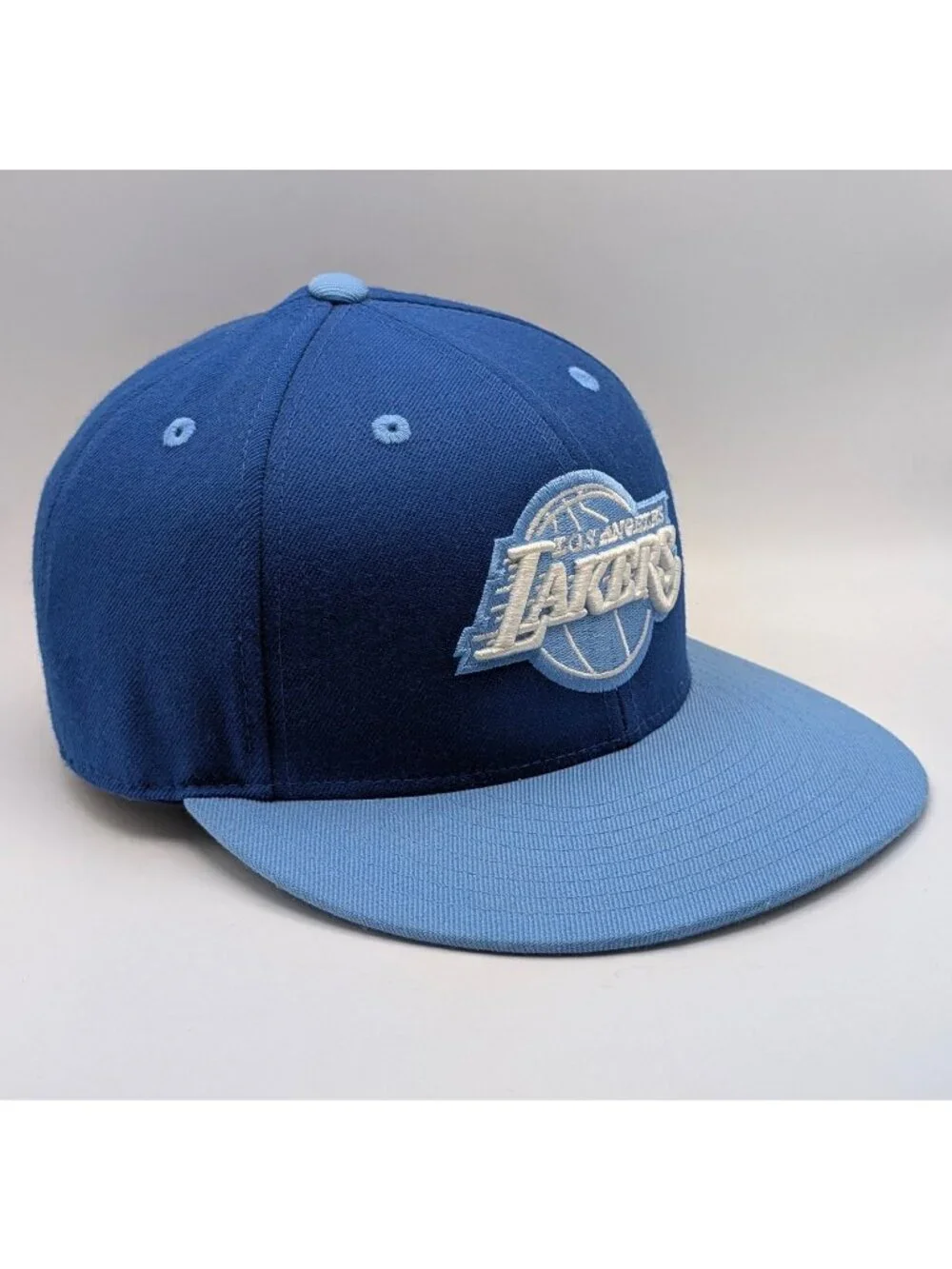 LA Los Angeles Lakers Fitted Hat Adidas Blue Two Tone Size 7 1/4 NBA Flat Bill